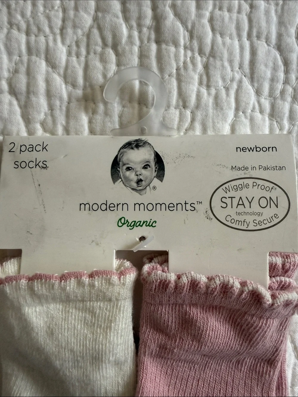 ✅Gerber Newborn Cream and Dusty Pink Ruffle Cuff Socks - 2 Pack
